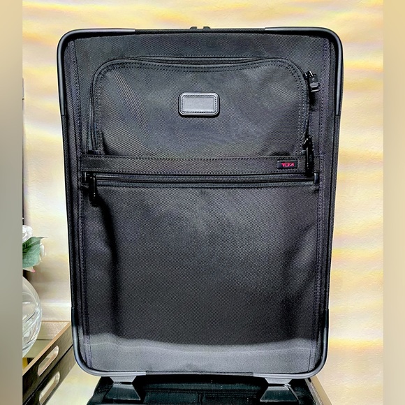 Tumi Bags Nwt Tumi Alpha 2 Continental Expandable Carry On 2 Wheel